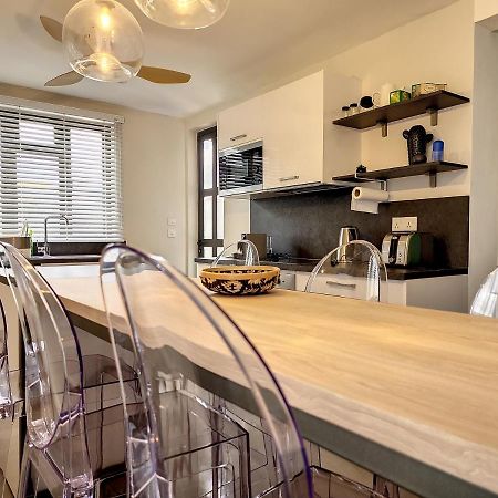 Sunkissed - Brand New Beach Apartment Located 50M From Beach Flic en Flac Exterior foto